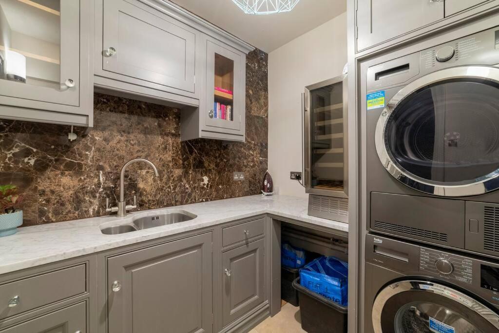 Westcourt By Rmg Apartments هاروغايت المظهر الخارجي الصورة